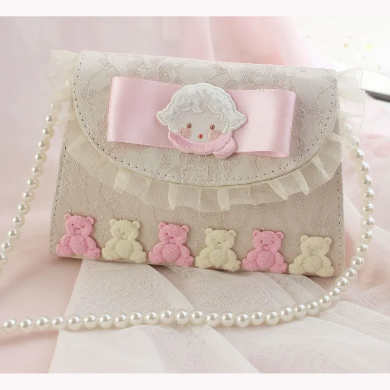 Baby Lamb Clutch