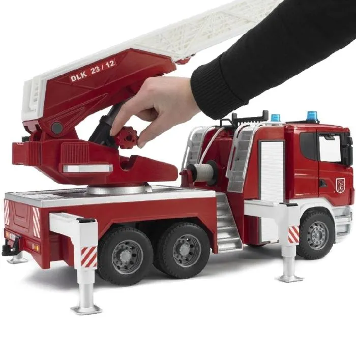 Bruder 02821 MACK Granite Fire Engine w/ Water Pump and Light & Sound 24.8 x 7.9 x 10.4 inch