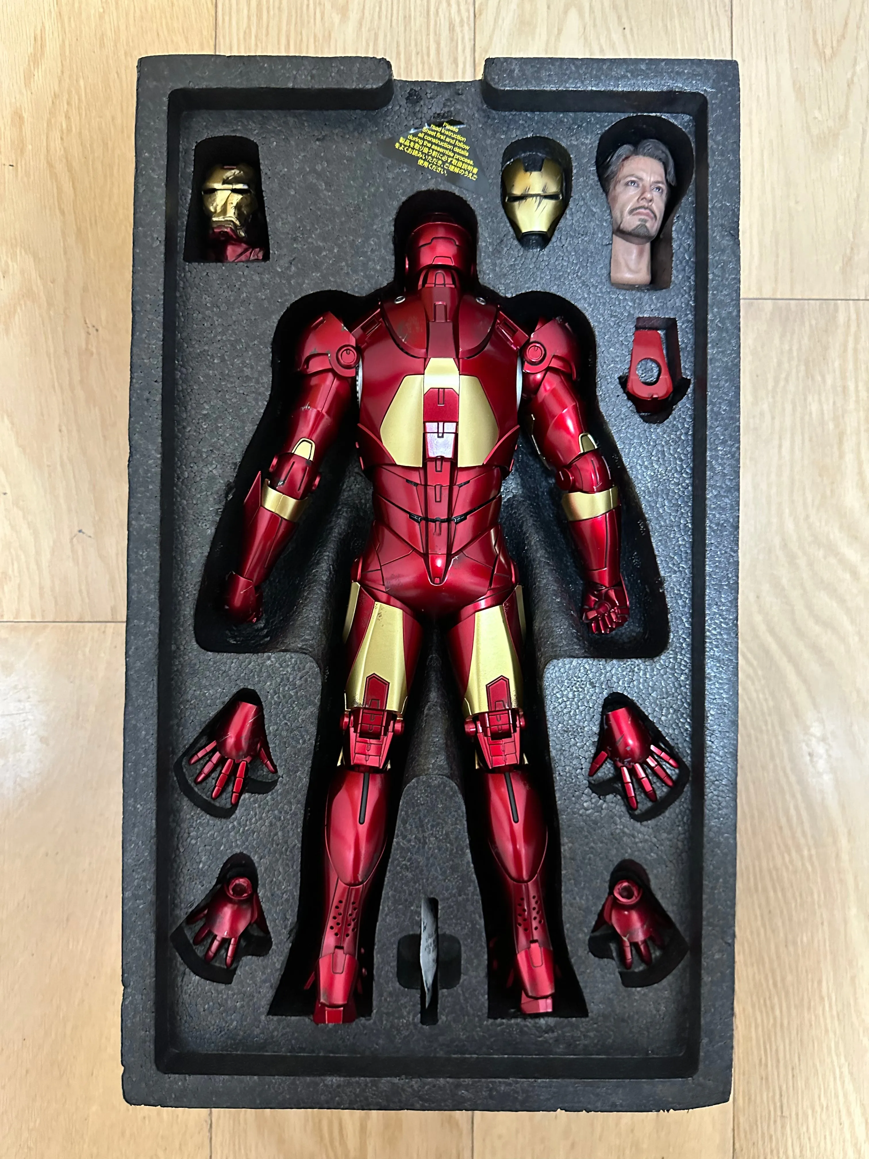 Hottoys Hot Toys 1/6 Scale MMS664D48B MMS664B Iron Man - Mark III 3 (2.0) (Special Edition) Action Figure USED