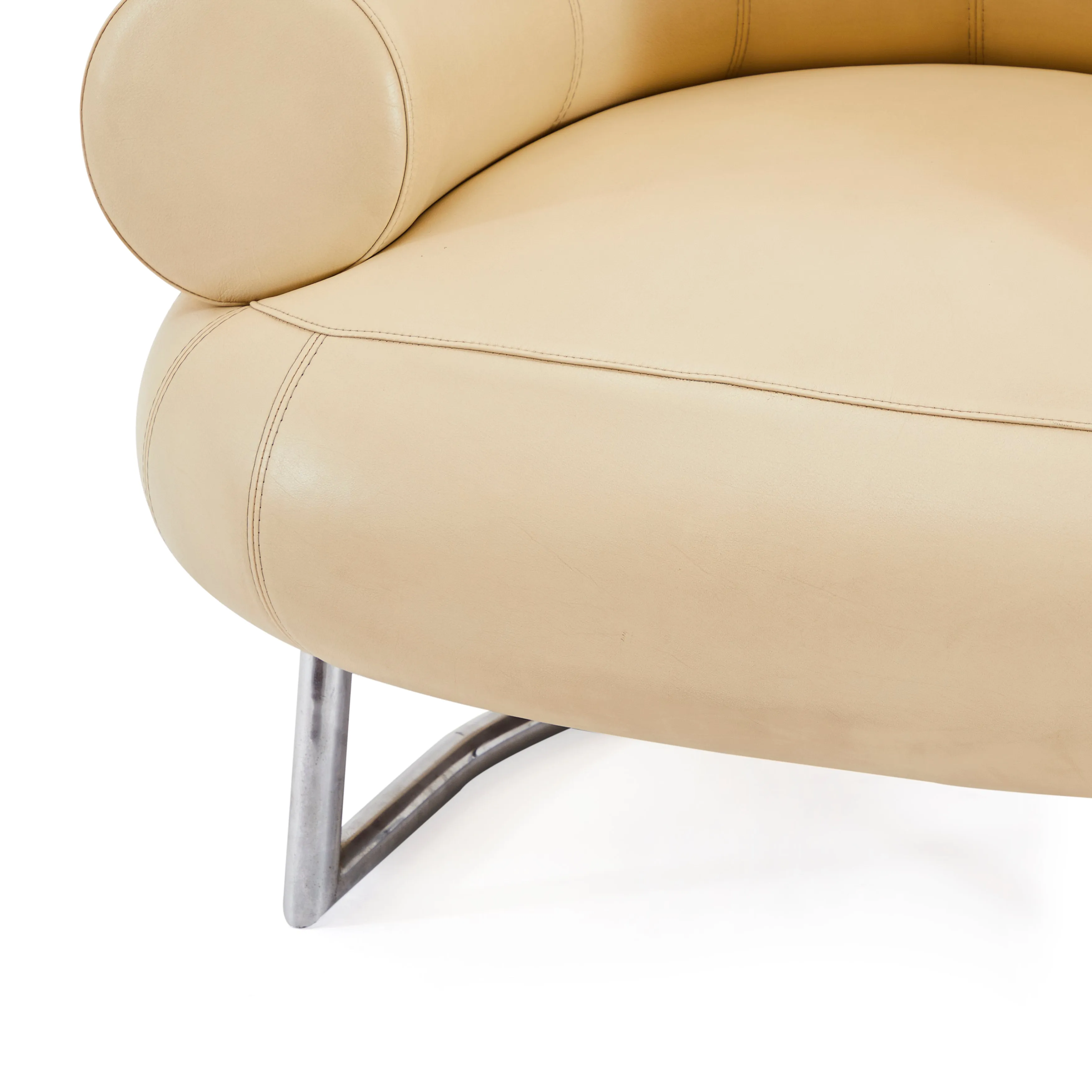 White Cream Eileen Gray Bibendum Lounge Chair